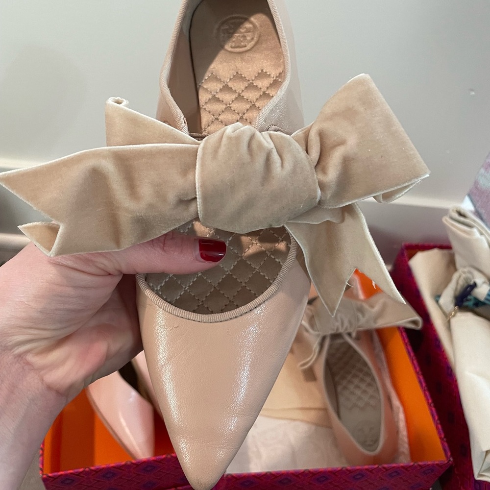 Tory Burch Blush Velvet Bow Flats (EUC Size 7) 🎀